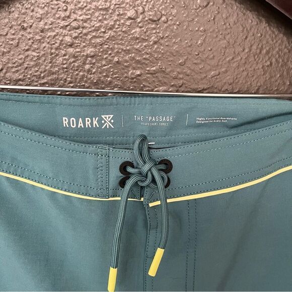 Roark Passage Boardshorts 17 Panel Moorea Hydro Blue 38 - Picture 11 of 13